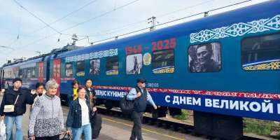 Colman Domingo and Jude Law at amfAR’s Venice Gala