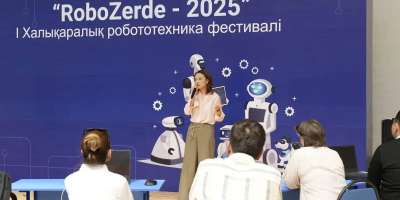 Colman Domingo and Jude Law at amfAR’s Venice Gala