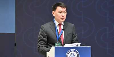 Colman Domingo and Jude Law at amfAR’s Venice Gala