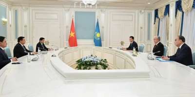 Colman Domingo and Jude Law at amfAR’s Venice Gala