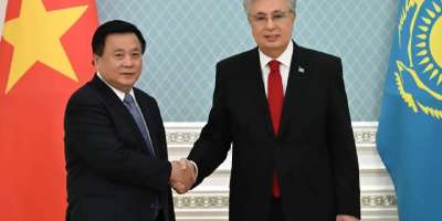 Colman Domingo and Jude Law at amfAR’s Venice Gala