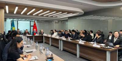 Colman Domingo and Jude Law at amfAR’s Venice Gala