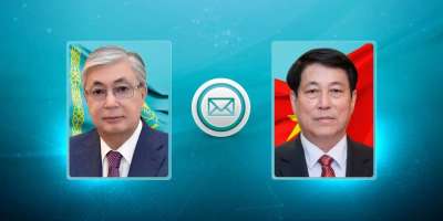 Colman Domingo and Jude Law at amfAR’s Venice Gala