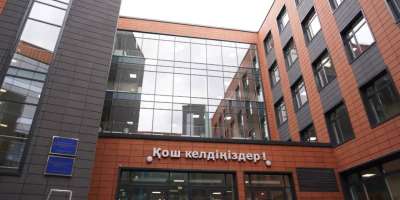 Colman Domingo and Jude Law at amfAR’s Venice Gala