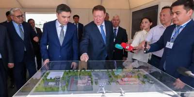 Colman Domingo and Jude Law at amfAR’s Venice Gala