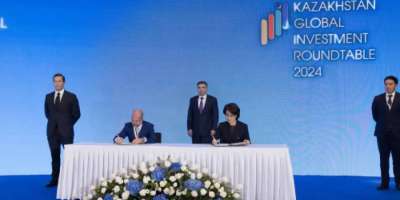 Colman Domingo and Jude Law at amfAR’s Venice Gala