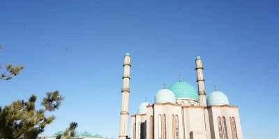 Colman Domingo and Jude Law at amfAR’s Venice Gala