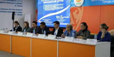 Colman Domingo and Jude Law at amfAR’s Venice Gala