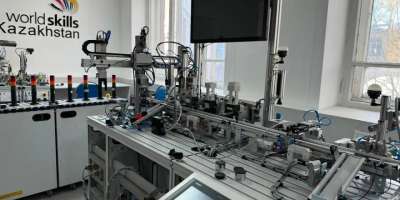 Colman Domingo and Jude Law at amfAR’s Venice Gala