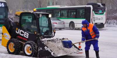 Colman Domingo and Jude Law at amfAR’s Venice Gala