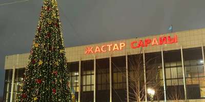 Colman Domingo and Jude Law at amfAR’s Venice Gala