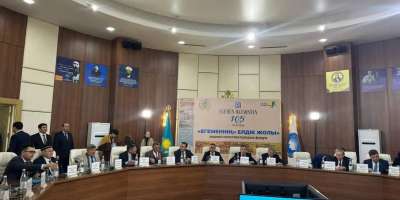 Colman Domingo and Jude Law at amfAR’s Venice Gala