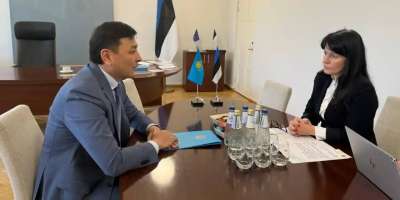 Colman Domingo and Jude Law at amfAR’s Venice Gala