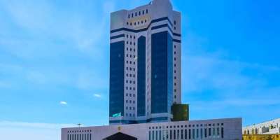 Colman Domingo and Jude Law at amfAR’s Venice Gala