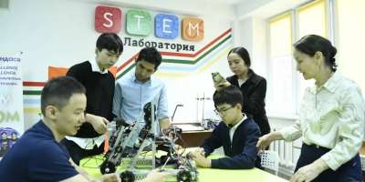 Colman Domingo and Jude Law at amfAR’s Venice Gala