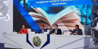 Colman Domingo and Jude Law at amfAR’s Venice Gala