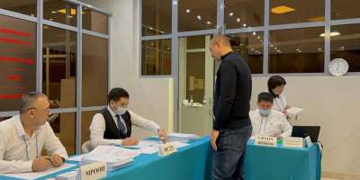 Colman Domingo and Jude Law at amfAR’s Venice Gala