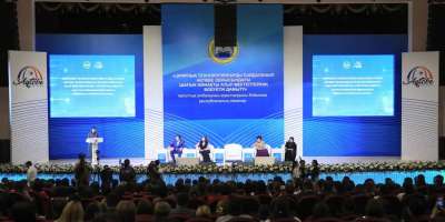 Colman Domingo and Jude Law at amfAR’s Venice Gala