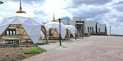 Colman Domingo and Jude Law at amfAR’s Venice Gala