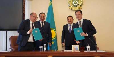 Colman Domingo and Jude Law at amfAR’s Venice Gala