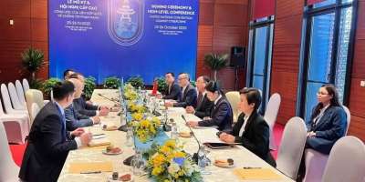 Colman Domingo and Jude Law at amfAR’s Venice Gala