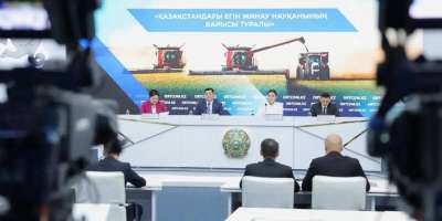 Colman Domingo and Jude Law at amfAR’s Venice Gala