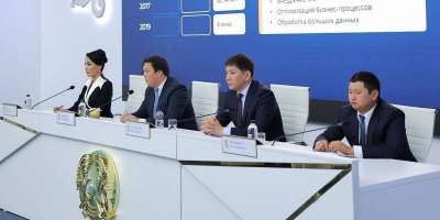 Colman Domingo and Jude Law at amfAR’s Venice Gala