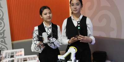 Colman Domingo and Jude Law at amfAR’s Venice Gala