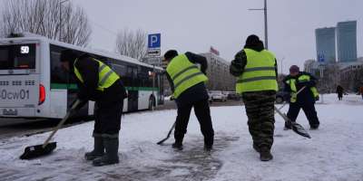 Colman Domingo and Jude Law at amfAR’s Venice Gala