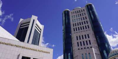 Colman Domingo and Jude Law at amfAR’s Venice Gala