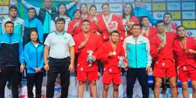 Colman Domingo and Jude Law at amfAR’s Venice Gala