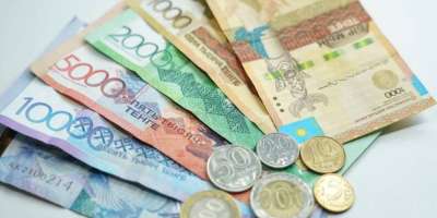 Colman Domingo and Jude Law at amfAR’s Venice Gala