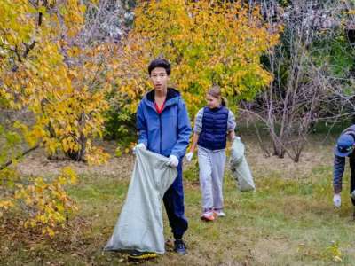 Астанадағы Орталық саябақта «Таза Қазақстан» акциясы өтті