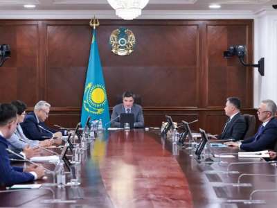 Олжас Бектенов 100 ірі жобаны цифрлық теңгеге көшіруді тапсырды