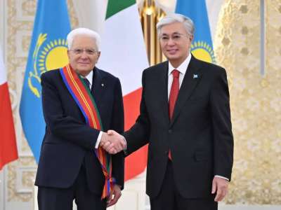 Мемлекет басшысы Италия Президенті Серджо Маттарелланы І дәрежелі «Достық» орденімен марапаттады