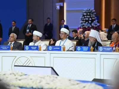 Мемлекет басшысы соңғы өткен Съезден бері әлемде өте жағымсыз үрдістер белең алғанын айтты