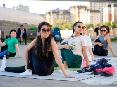 Астанада ашық аспан астында тегін йога жаттығулары өтеді