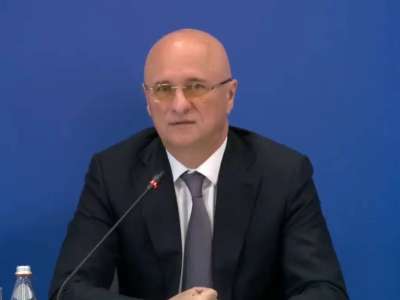 Елімізде жанармай бағасы көршілес елдермен теңестіріледі – Роман Скляр