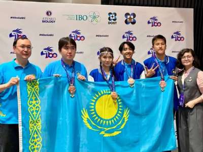 Қазақстандық оқушылар биология пәні бойынша әлемдегі ең беделді олимпиададан төрт қола медаль жеңіп алды