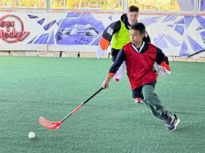 Астанада Funny Sport жобасы аясында флорболдан сайыс өтті