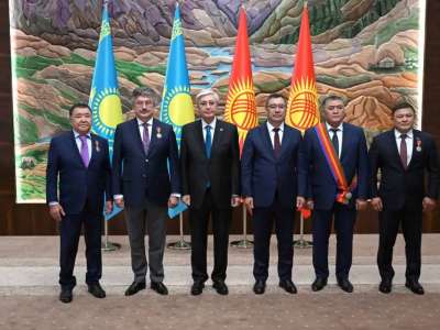 Тоқаев Қырғызстанның бірқатар мемлекет және қоғам қайраткерін марапаттады