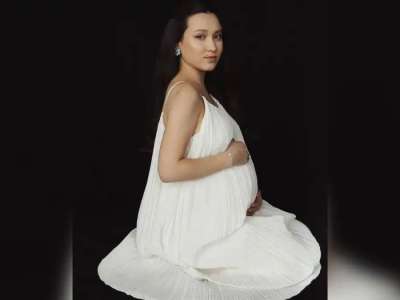 Танымал шахматшы Жансая Әбдімәлік сәби сүйді