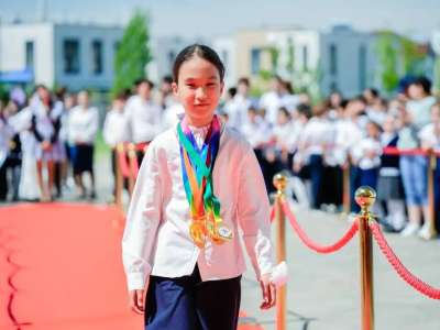 «Жұлдыздар шеруі – 2025»: Елордалық мектепте үздік оқушылар марапатталды