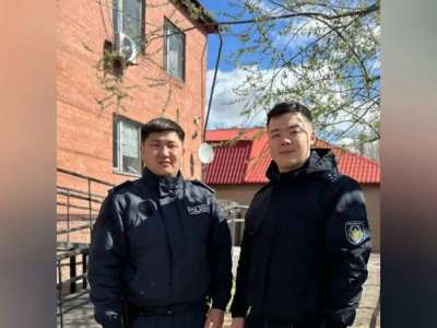 Астаналық полицейлер жоғалған қарияны тауып, отбасына табыстады