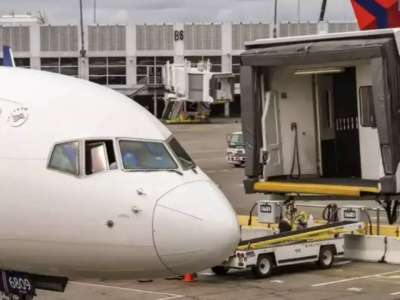 АҚШ-та тағы да жолаушылар ұшағы соқтығысты (ВИДЕО)