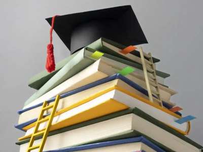 Әкімдіктер талапкерлерге 2 мыңға жуық грант бөлді