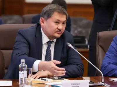 «Үміттің үзілгені емес»: Саясат Нұрбек грантсыз қалған түлектерге үндеу жасады