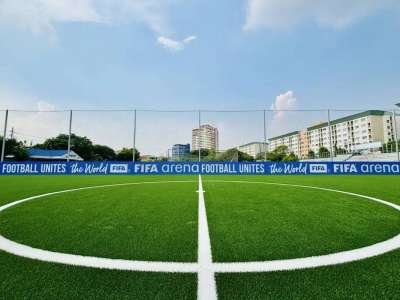 ФИФА Қазақстанға 100 жаңа шағын футбол алаңын салады