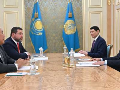 Президент Вячеслав Ким мен Михаил Ломтадзені қабылдады