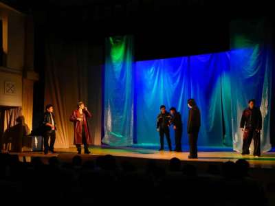 Елордада есірткіге қарсы «S.O.S» атты драмалық қойылымның премьерасы өтті